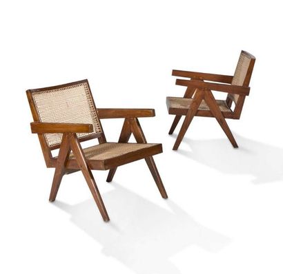 Pierre Jeanneret (1896-1967) 
Paire de fauteuils dit Easy armchair
Teck, moelle de...