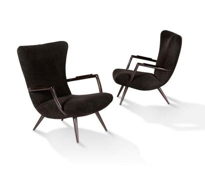 GIUSEPPE SCAPINELLI (1911 - 1982) ATTRIBUE A Pair of armchairs Woolen
sheet, rosewood
85...