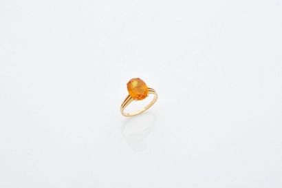 Bague citrine, or 18K (750). Bague citrine, or 18K (750).
Td.: 58 - Pb.: 3.9gr

Cliquez...