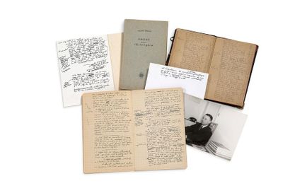 GRACQ Julien (1910-2007) 
Ensemble composé de carnets, de notes manuscrites et de...