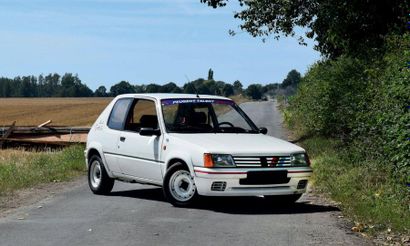 1988 - Peugeot 205 Rallye 1.3 Véhicule vendu sans contrôle technique.
Nous vous invitons...