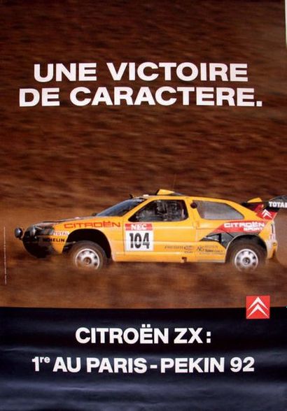 Citroën ZX Rallye Raid 
Affiche présentant la Citroën ZX victorieuse lors du Paris...