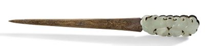 Chine du sud fin XIXe siècle Copper letter opener, incised with dragon and bamboo,...
