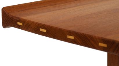 TOVE ET EDVARD KINDT-LARSEN LARGE LOW TABLE Narrow and long rectangular teak top,...