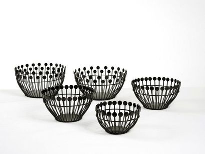 MADAME GRILL SET OF FIVE BASKETS Structure in black lacquered metal bundles finished...