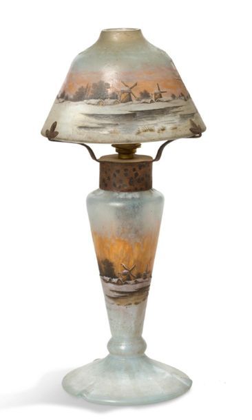 DAUM LITTLE LAMP IN MULTICOUCHE GLASS Engraved and enamelled decoration of villages...