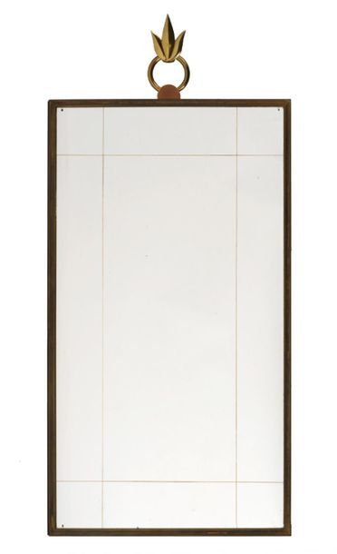 ANDRE ARBUS (ATTRIBUE à) RECTANGULAR MIRROR With gilded brass frame, surmounted by...