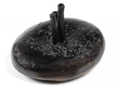 André-Aleth MASSON (1919-2009) 
SCULPTURE In black enameled stoneware, swollen base...
