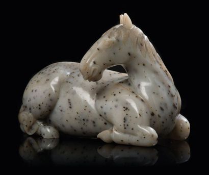 CHINE XVIIIE SIÈCLE, PÉRIODE QIANLONG (1711-1799) Exceptionnelle sculpture en jade...