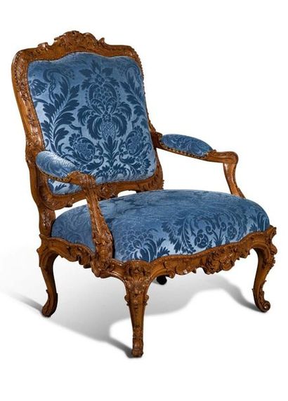 ATTRIBUÉ À NICOLAS-QUINIBERT FOLIOT (1706 - 1776) 
Large fauteuil à châssis en hêtre...
