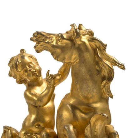 null EXCEPTIONNELLE PAIRE DE CHENETS AUX CHEVAUX MARINS
en bronze finement ciselé...