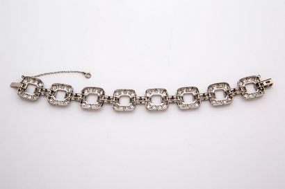 null BRACELET "DIAMONDS"
Antique cut diamonds, 18K (750) white gold
L.: approx. 18.5...