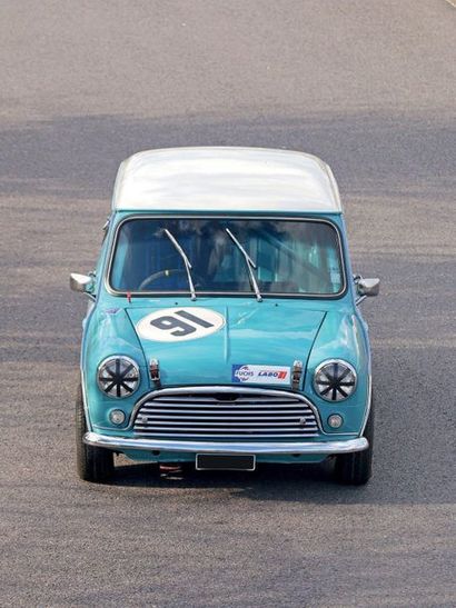 1965 Mini COOPER S FIA Voiture championne d’Europe !
Ex Claude Boissy
Voiture immatriculée
Carte...