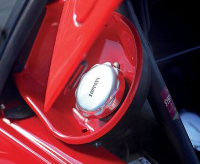 1992 Ferrari  512 TR Sort de révision
Carnet d’entretien et factures d’entretien
depuis...