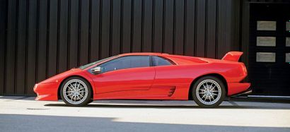 1993 Lamborghini DIABLO Icone des années 90
Seulement 26 200 km d’origine
45 000...