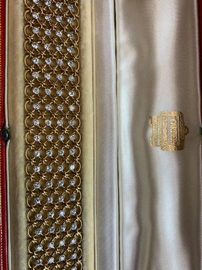 CARTIER 
Bracelet «résille». Diamants, or 18K (750) et platine (850). Signé. Vers...