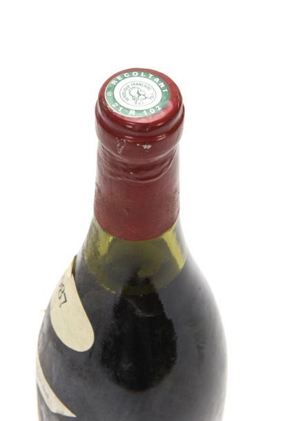 null 1 B NUITS-MEURGERS (1er Cru) (2,5 cm; e.t.h. light; band "this wine has not...