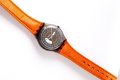 SWATCH Swatch

Vers 1992

GM117

Rocking 24H

Diam: 34mm

Bracelet en cuir véritable

Etui

Pile...