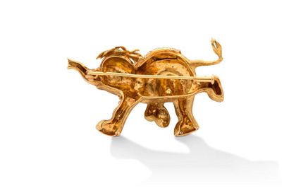 Broche "éléphant" Broche Eléphant

Diamants, or jaune 18K (750)

L.: 4.7cm env. -...