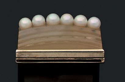 SUZANNE BELPERRON 手链 "细珍珠" 金色玛瑙图案，有台阶，细珍珠形成一个扣子。金属安装（金合金）。手链长度：17厘米左右。 扣子直径：2.75...