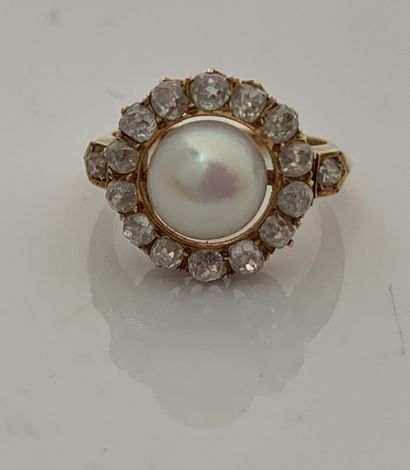 null BAGUE «PERLE FINE»
Perle fine, diamants de taille ancienne, or 18K (750)
Td....