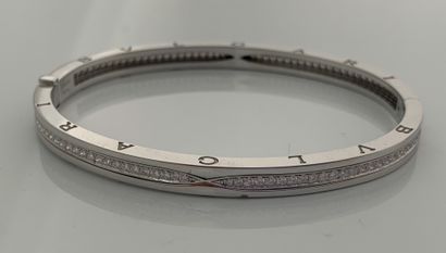 BULGARI «B ZÉRO 1» Bracelet diamants, or gris 18K (750)
Signé et numéroté
Documents...