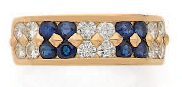 MAUBOUSSIN Bague diamants taille brillant et saphirs
Or jaune 18K (750)
Signée et...