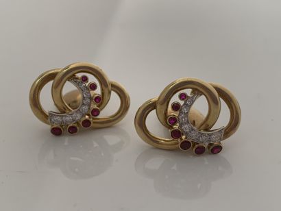 VAN CLEEF & ARPELS Pair of earrings clips "loop"
Diamonds, ruby, 18K (750) yellow...