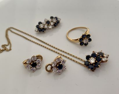 MAUBOUSSIN Set "daisy" composed of a ring and a pendant
Sapphires, diamonds and 18K...