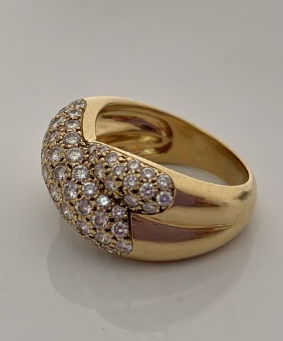 CARTIER «COLISÉE»
Bague diamants, or jaune 18K (750)
Signée, numérotée et datée
Ecrin,...