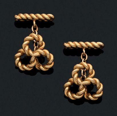 HERMES "CORDAGE"
Pair of cufflinks
18K (750) gold
Signed and numbered, box
L.: approx....