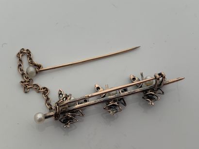 null BROCHE «INSECTES»
Perles, diamants taille rose, or 18K (750) et argent (<800)
Epoque...