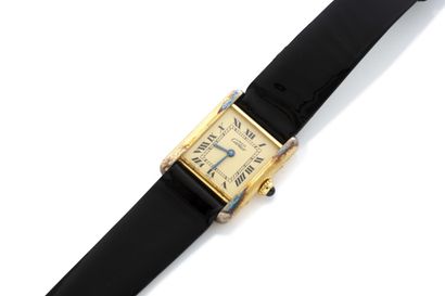 Must de Cartier Must de Cartier

Tank 

Vers 1990

Boitier vermeil 

Mouvement quartz

Dim:...