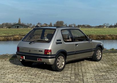 1992 Peugeot 205 Gentry MAYFAIR 
Very rare for sale

Original configuration

106,000...
