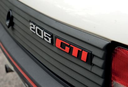 1987 Peugeot 205 GTI 1.9 原产地17,500公里 第三手 非常罕见的第1阶段版本 法国汽车登记文件 底盘号：VF3741C8607830254。...