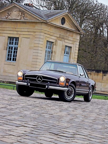 1969 Mercedes 280 SL PAGODE Etat proche du neuf Plus de 55 000 € investis dans la...