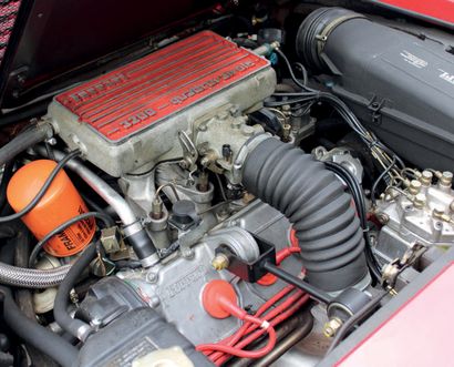 1987 Ferrari Mondial 3.2 Cabriolet 
漂亮的总体介绍

笔记本、千斤顶和工具箱

有吸引力的估值

比利时注册

底盘号：ZFFWC26S000063827。

更换了配电箱，更换了水泵，更换并清洗了喷油器（2021年2月-发票附后）。



我们正处于70年代末，Dino...