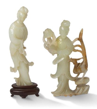 CHINE 
Lot de deux sujets dont deux statuettes en serpentine et jade coréen, représentant...