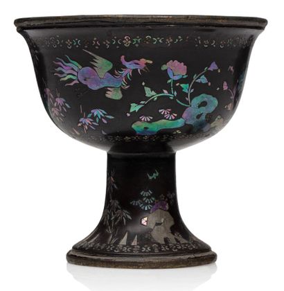 CHINE 
A black lacquered pedestal bowl with mother-of-pearl burgau decoration of...