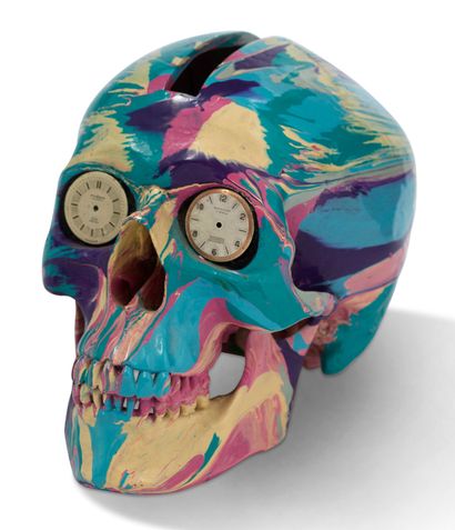DAMIEN HIRST (né en 1965) 
The Hours Spin Skull

Pièce unique en résine et acrylique,...
