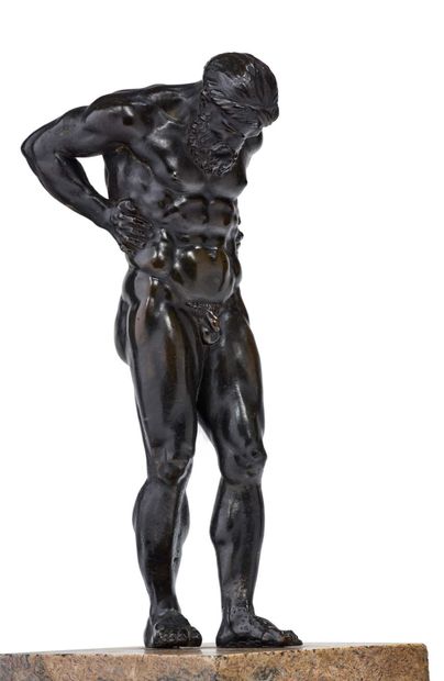 ÉCOLE ITALIENNE OU FRANÇAISE DU XVIIIE SIÈCLE 
Hercule atlante
Bronze à patine brune
H....