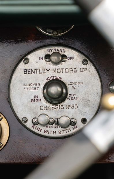 Bentley 3 Litre 1922 
English title

FFVE certificate

Chassis n°: 35

Engine n°...