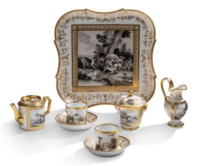 null BORDEAUX, fin du XVIIIème siècle 

Déjeuner en porcelaine

comprenant un plateau...