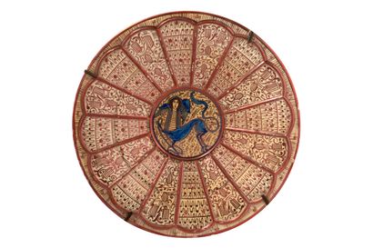 null DANS LE GOUT DE MANISES, XVème siècle

Grand plat en faïence à lustre métallique...
