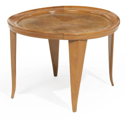 Paolo Buffa (attribué à) 
LOW TABLE Circular top with radial decoration in burr walnut...
