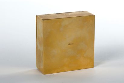 LINE VAUTRIN (1913-1997) 
BOÎTE «LES GLACIERS VAGABONDS»
En bronze doré dont le couvercle...