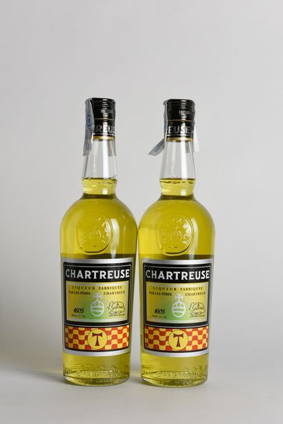 null 2 B CHARTREUSE LA TAU 70 cl 44% (bet 2019) (西班牙税票) - NM - Chartreuse Father...