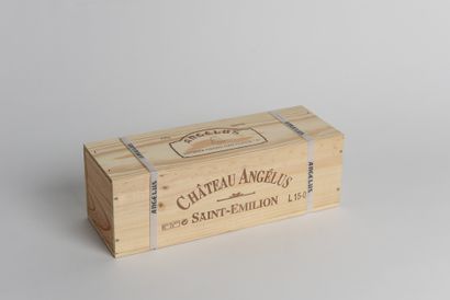 null 1 Mag CHÂTEAU ANGÉLUS (original wooden case with a ring) - 2015 - GCC1A Sai...