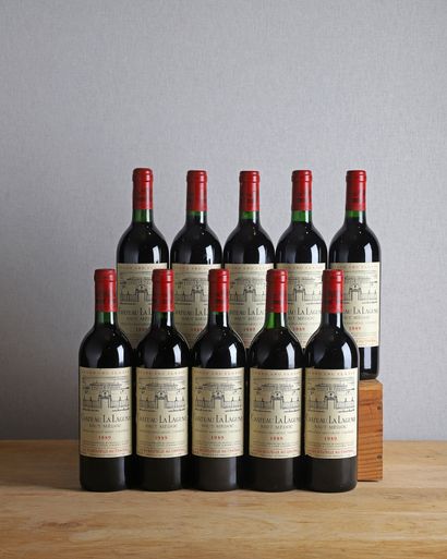 null 10 B CHÂTEAU LA LAGUNE (Original wooden case of 12 handed over to the buyer)...