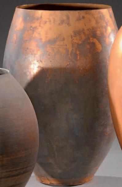 CLAUDIUS LINOSSIER (1893-1953) Ebauche de vase à panse bombée en dinanderie de cuivre...